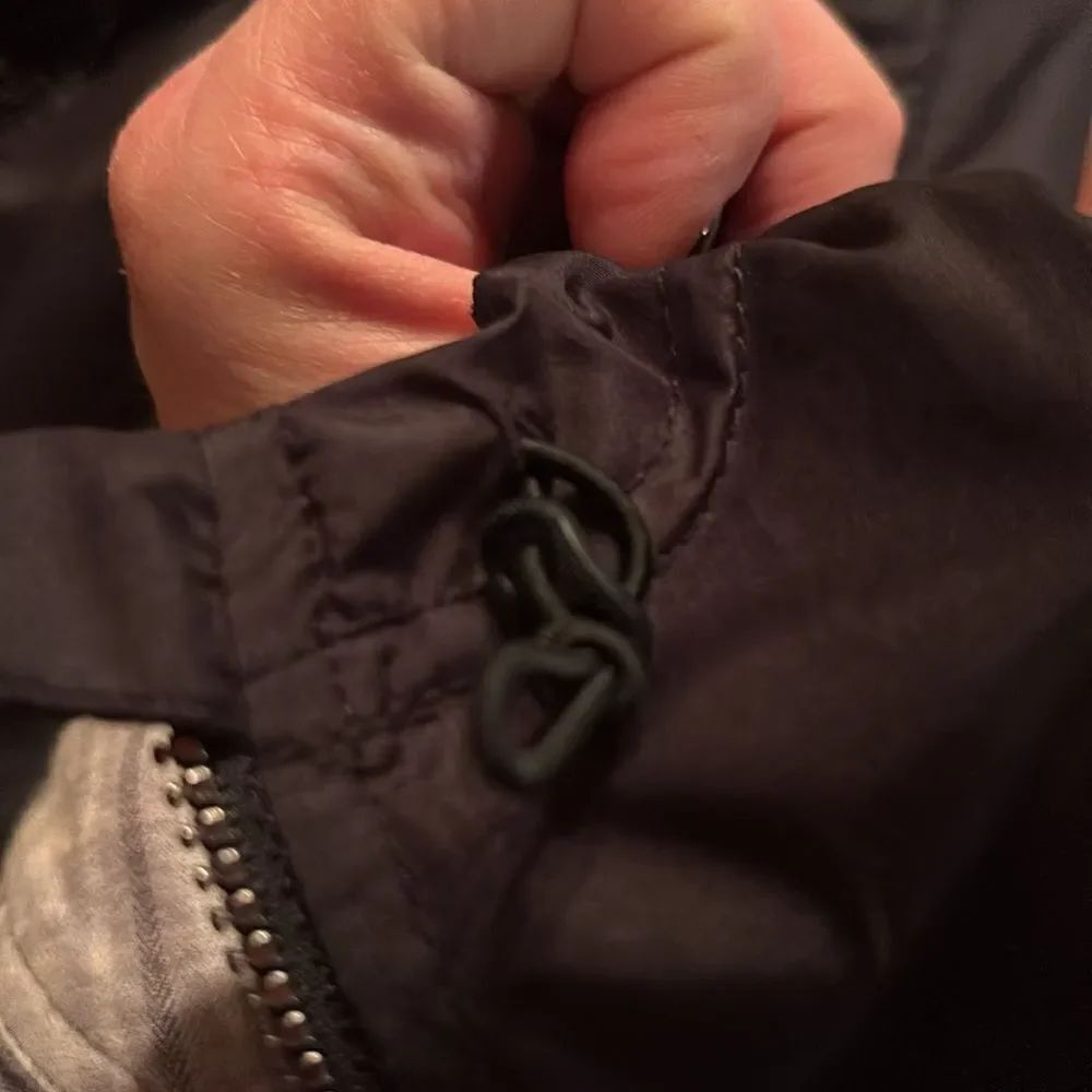 Apana lightweight Spring Rain Jacket - Picture 13 of 14